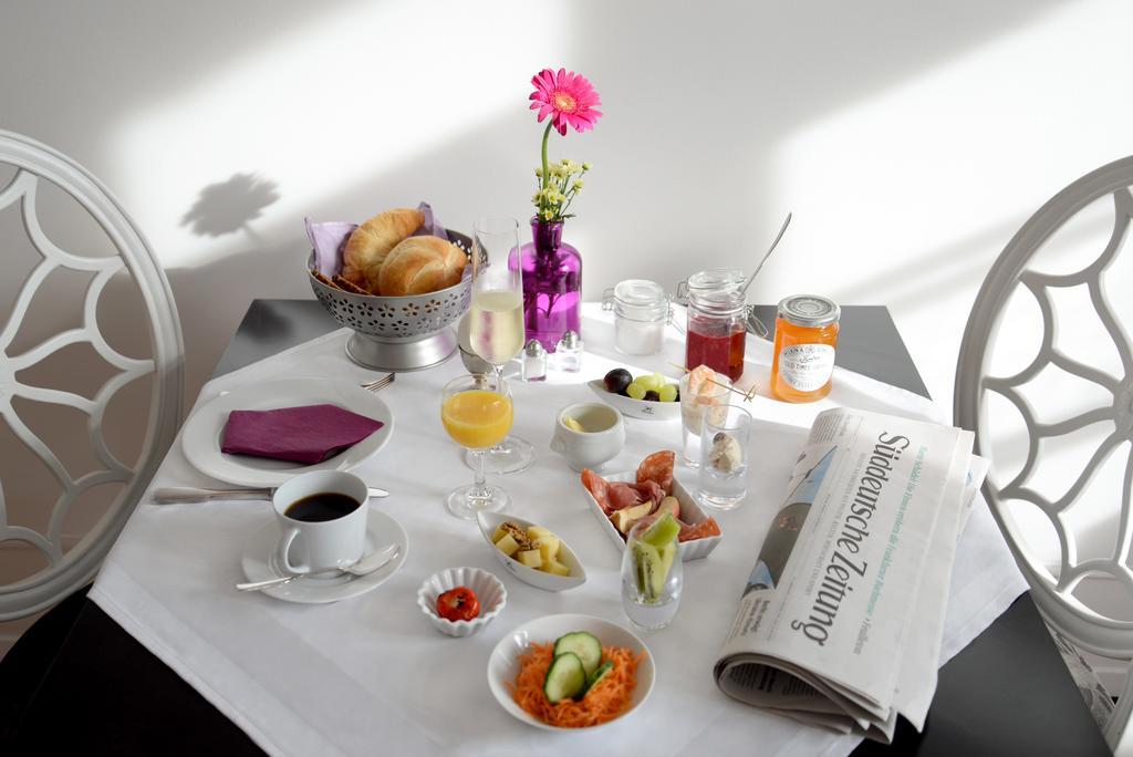 Alte Apotheke Bed & Breakfast Karlsbad Cameră foto