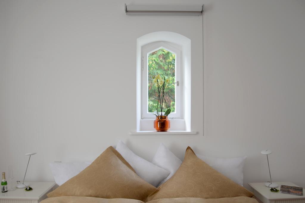 Alte Apotheke Bed & Breakfast Karlsbad Cameră foto